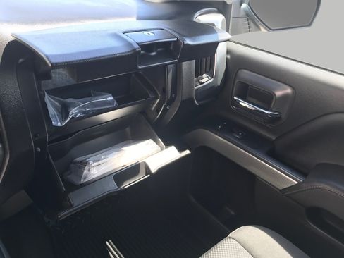 Used 2017 Chevrolet Silverado 1500 LT w/ All Star Edition AWD/4WD image 29