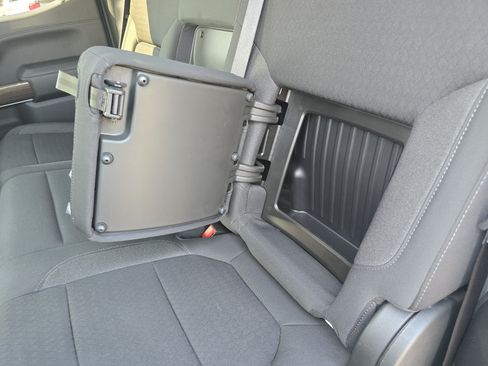 Used 2022 Chevrolet Silverado 1500 RST AWD/4WD image 29