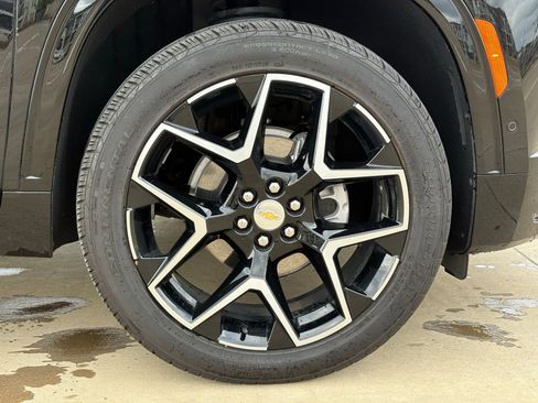 Certified 2025 Chevrolet Traverse High Country image 10