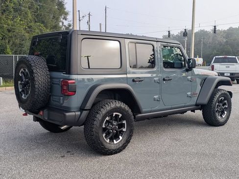 Used 2024 Jeep Wrangler Unlimited Rubicon w/ Technology Group AWD/4WD image 4