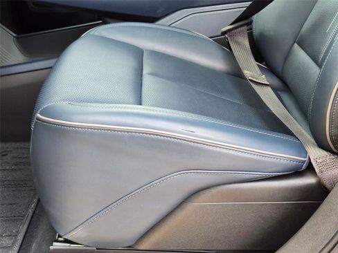 Certified 2025 Cadillac Escalade IQ Luxury 2 w/ LPO, Premium Carpet Package AWD/4WD image 26