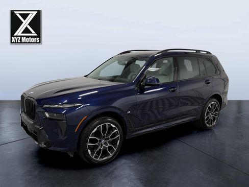 Used 2024 BMW X7 xDrive40i w/ Premium Excellence Package AWD/4WD image 2