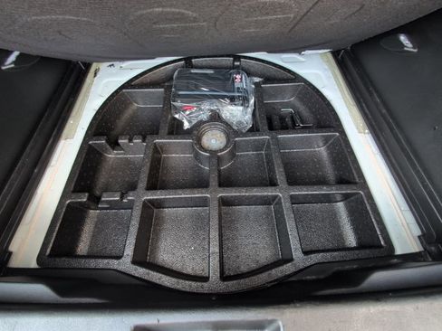 Certified 2021 Jeep Renegade Limited w/ Sun & Sound Group image 16