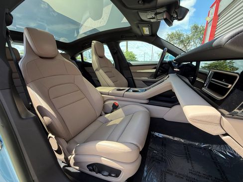 Used 2023 Porsche Taycan RWD image 39