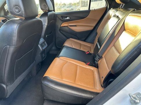 Used 2021 Chevrolet Equinox Premier image 12