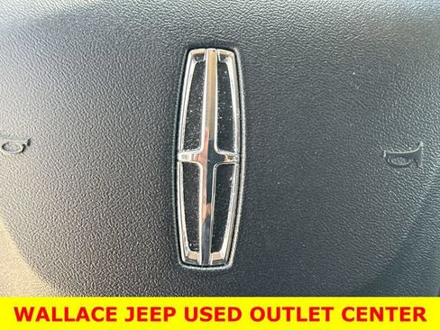 Used 2023 Lincoln Corsair FWD image 25