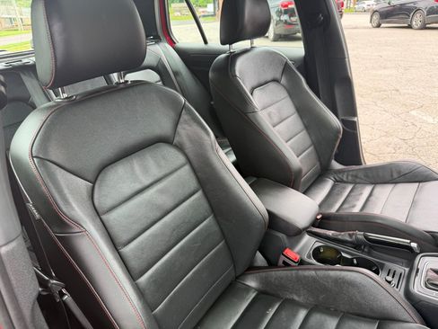 Used 2021 Volkswagen Golf 4-Door FWD image 26