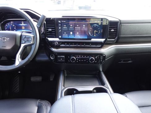 Used 2024 Chevrolet Silverado 2500 LT w/ Midnight Edition AWD/4WD image 44