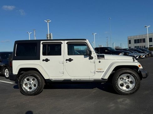 Used 2015 Jeep Wrangler Unlimited Sahara w/ Connectivity Group image 2
