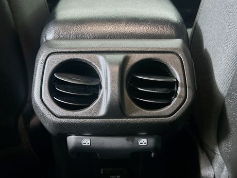 Used 2024 Jeep Wrangler Unlimited Rubicon 4xe AWD/4WD image 27