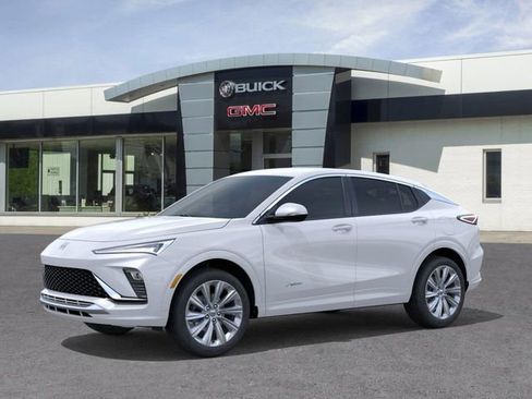 New 2026 Buick Envista Avenir image 2