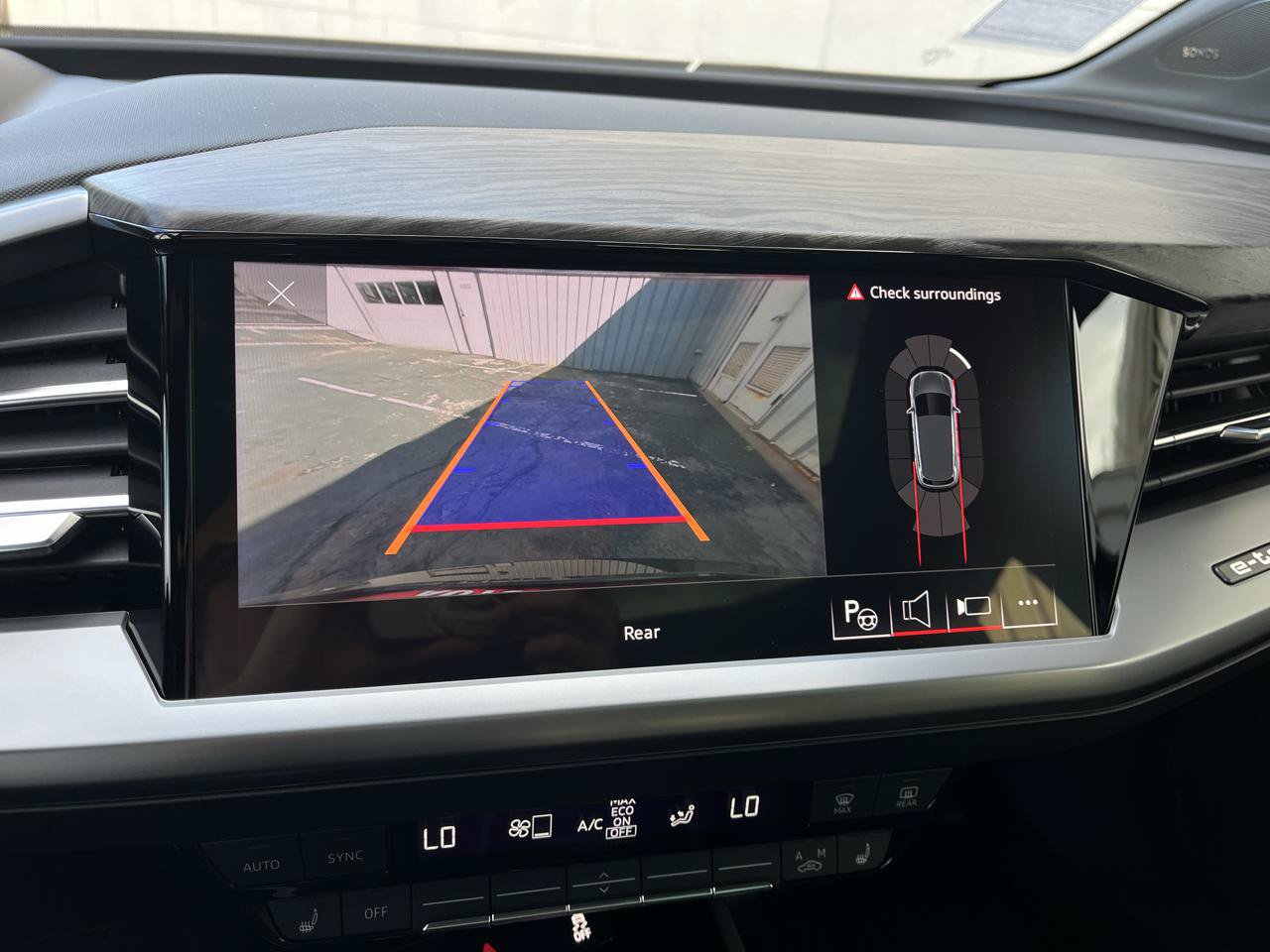 Used 2024 Audi Q4 e-tron Prestige w/ Black Optic Package AWD/4WD image 14