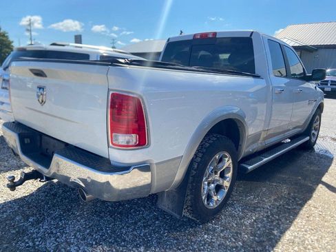 Used 2018 RAM 1500 Laramie w/ Convenience Group AWD/4WD image 5