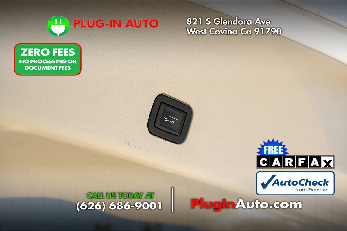 Used 2016 Cadillac SRX Luxury w/ Driver Awareness Package FWD image 12