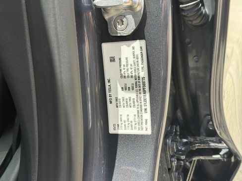 Used 2023 Tesla Model 3 Standard Range RWD image 30