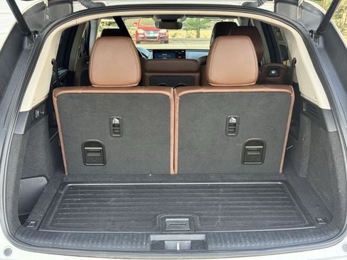 Used 2024 Acura MDX SH-AWD w/ Technology Package image 32