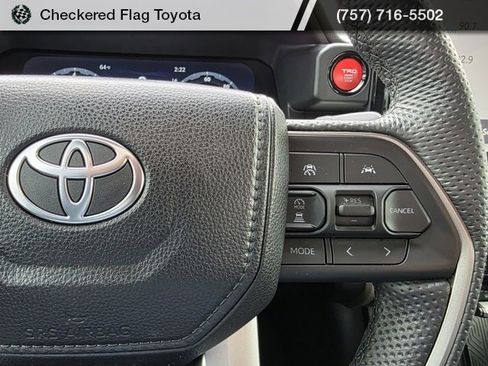 Used 2024 Toyota Tacoma TRD Off-Road image 27