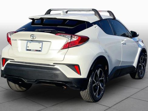 Used 2019 Toyota C-HR XLE FWD image 13