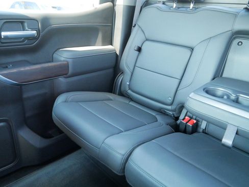 Used 2021 GMC Sierra 1500 SLT w/ SLT Premium Plus Package AWD/4WD image 12