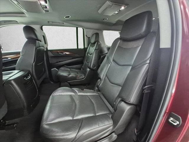 Used 2020 Cadillac Escalade ESV Premium Luxury AWD/4WD image 22