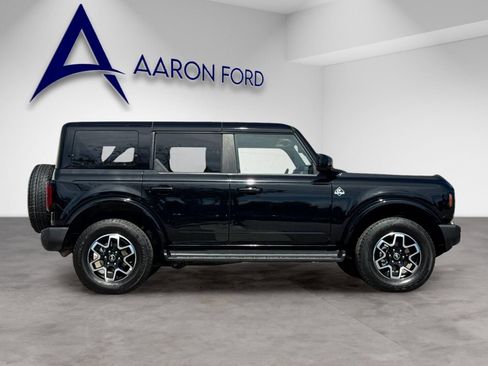 Used 2025 Ford Bronco Outer Banks image 7