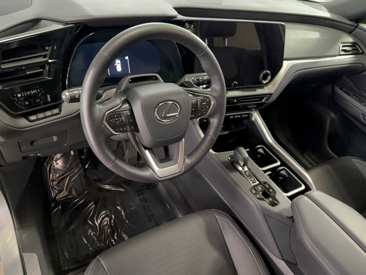 Used 2024 Lexus TX 350 AWD w/ Technology Package image 4