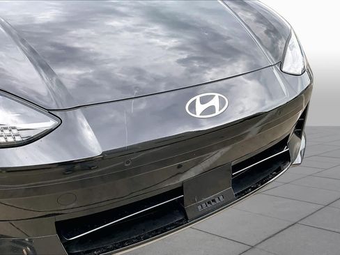 Used 2023 Hyundai Ioniq 6 SEL RWD image 27