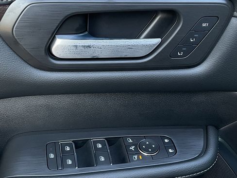 New 2026 Nissan Armada Platinum image 12