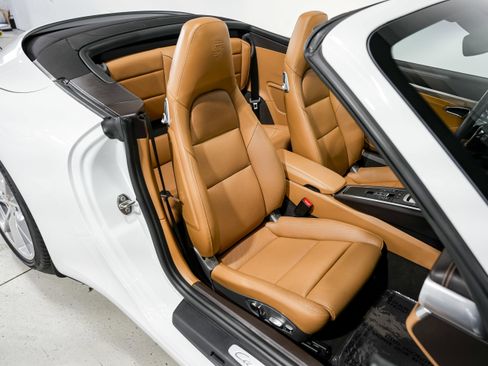 Used 2017 Porsche 911 Carrera S image 29