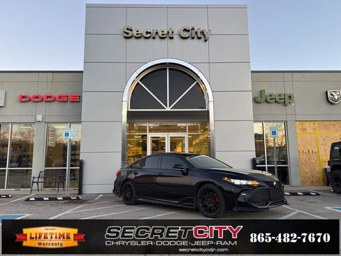 Used 2021 Toyota Avalon TRD image 1