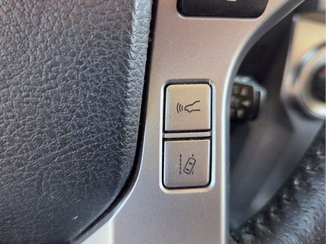 Used 2022 Toyota 4Runner SR5 Premium w/ Moonroof Package AWD/4WD image 33