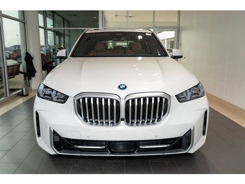 New 2026 BMW X5 xDrive50e w/ Premium Package AWD/4WD image 43