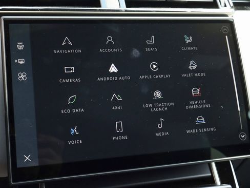 New 2026 Land Rover Range Rover Velar Dynamic SE image 19