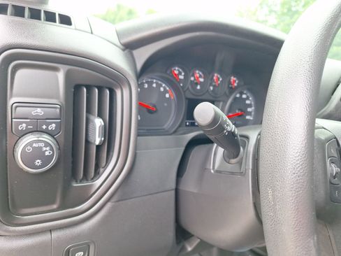 Used 2022 Chevrolet Silverado 1500 Custom w/ LPO, Dark Essentials Package RWD image 19