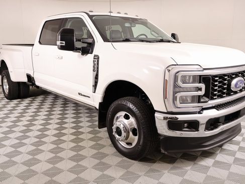 Used 2024 Ford F350 Lariat w/ Lariat Ultimate Package image 1