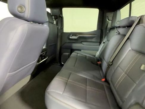 Used 2023 Chevrolet Silverado 1500 High Country w/ High Country Premium Package AWD/4WD image 17