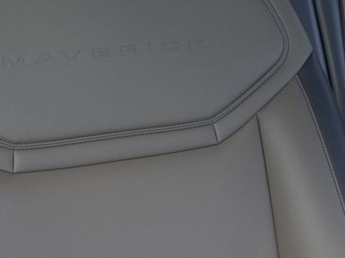 New 2026 Ford Maverick Lariat image 17