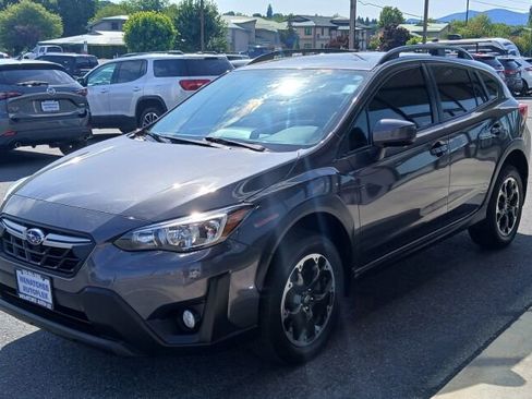 Used 2021 Subaru Crosstrek 2.0i Premium w/ Moonroof Package image 4