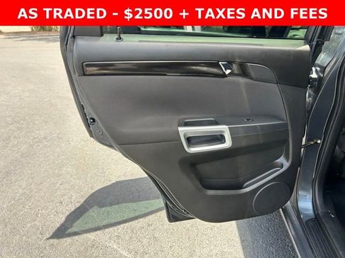 Used 2013 Chevrolet Captiva Sport LS FWD image 13