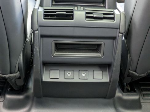 Certified 2025 Land Rover Defender 110 S AWD/4WD image 30