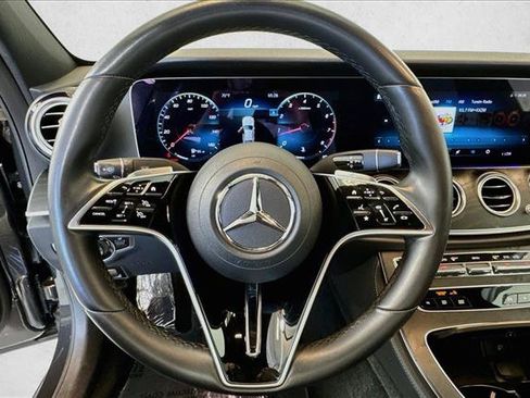Used 2022 Mercedes-Benz E 350 Sedan image 11