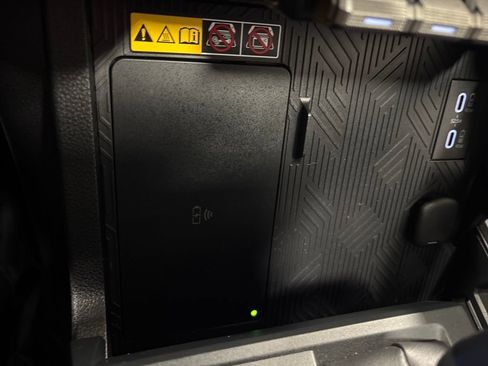 Used 2025 Toyota 4Runner Limited image 26