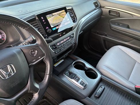 Certified 2023 Honda Passport EX-L image 17