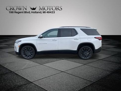 Used 2023 Chevrolet Traverse RS image 10