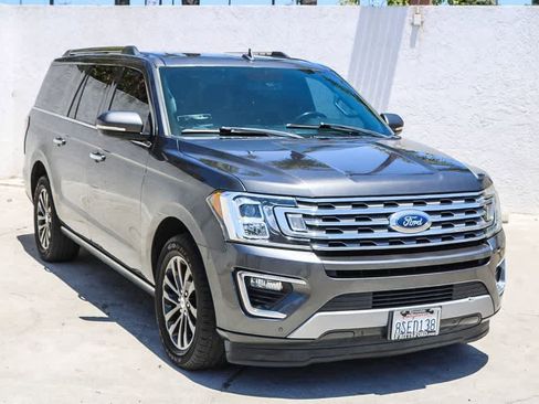 Used 2019 Ford Expedition Max Limited RWD image 3