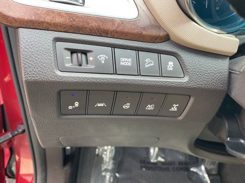 Used 2017 Hyundai Santa Fe Limited AWD/4WD image 10