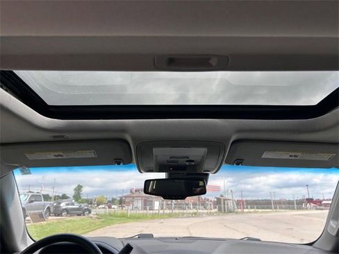 Used 2016 GMC Yukon Denali image 11