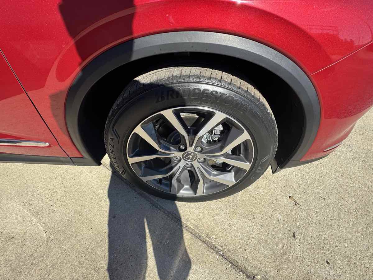 Used 2023 Acura MDX w/ Technology Package FWD image 31