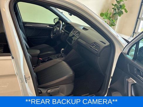 Used 2022 Volkswagen Tiguan SE R-Line FWD image 8