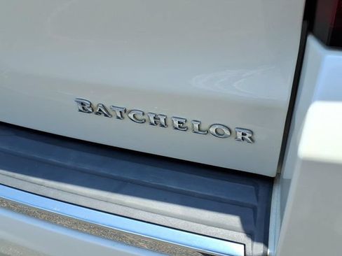 Used 2015 Chevrolet Suburban LTZ AWD/4WD image 12